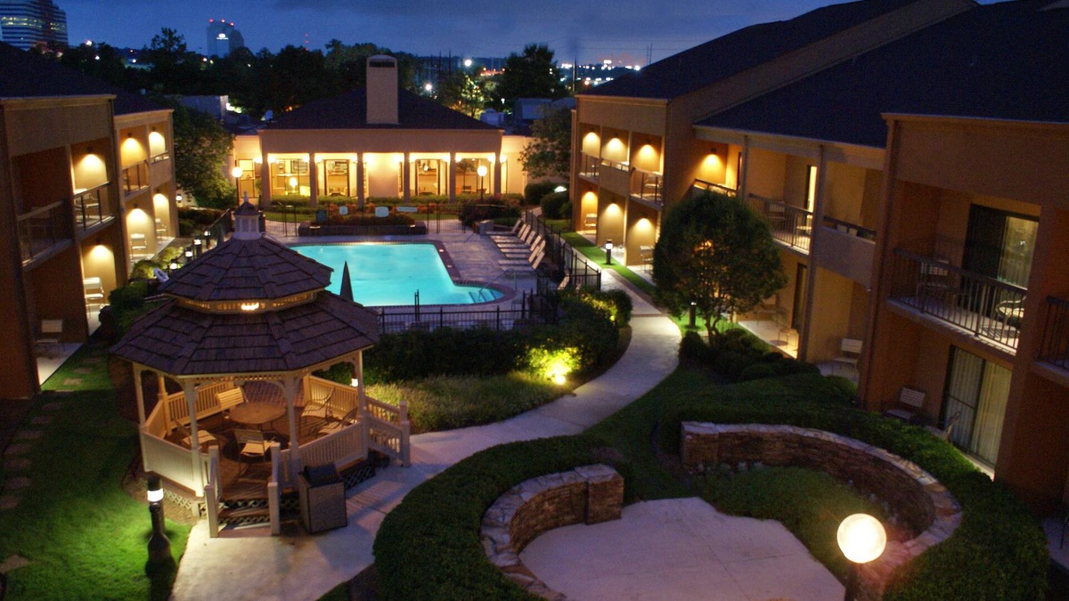 Hoover Hotel | Courtyard by Marriott Birmingham Hoover