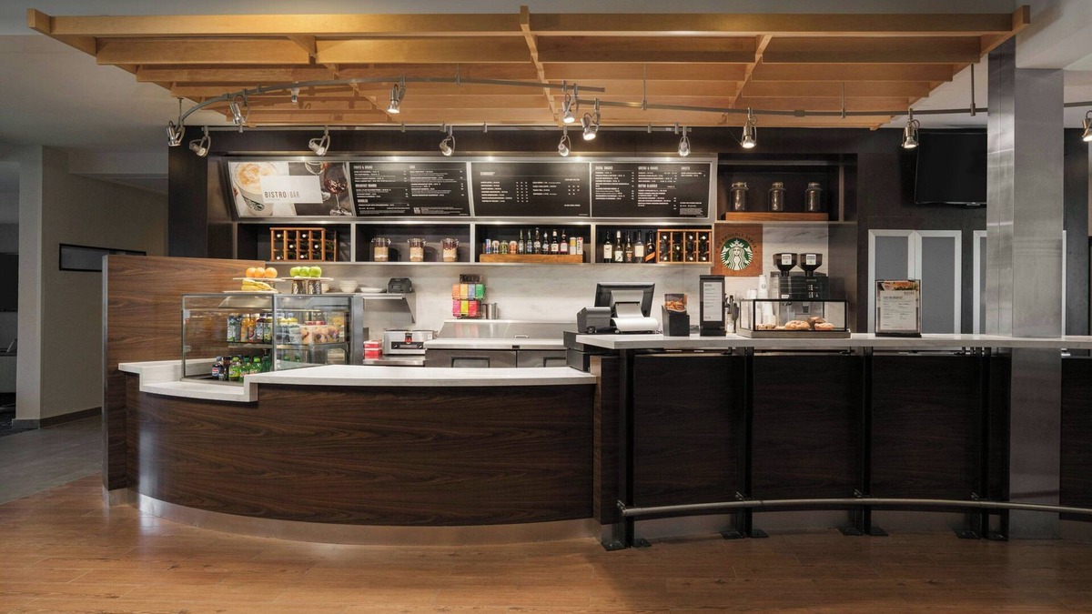 Buechel Hotel | Courtyard by Marriott Louisville East