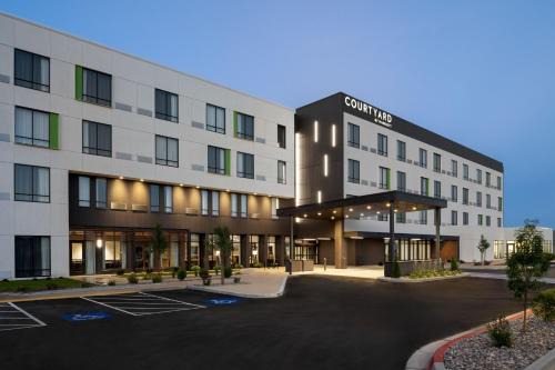 Pocatello Hotel | Courtyard by Marriott Pocatello