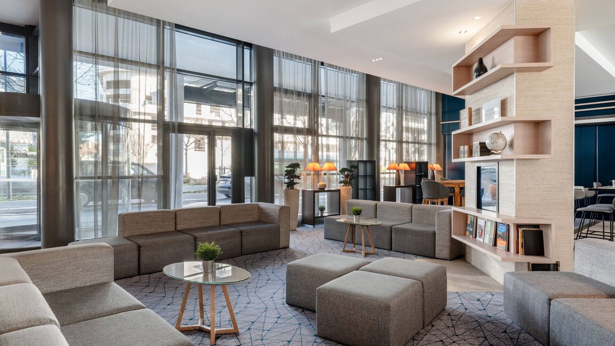 Petit-Colombes Hotel | Courtyard by Marriott Paris La Defense West - Colombes