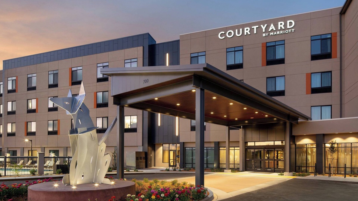 Petaluma Hotel | Courtyard by Marriott Petaluma Sonoma County