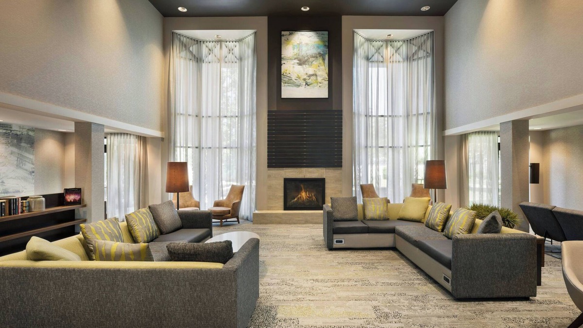 Springfield Hotel | Courtyard by Marriott Springfield Airport