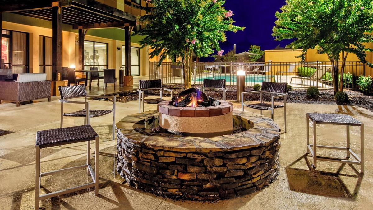 Troy Hotel | Courtyard by Marriott Troy