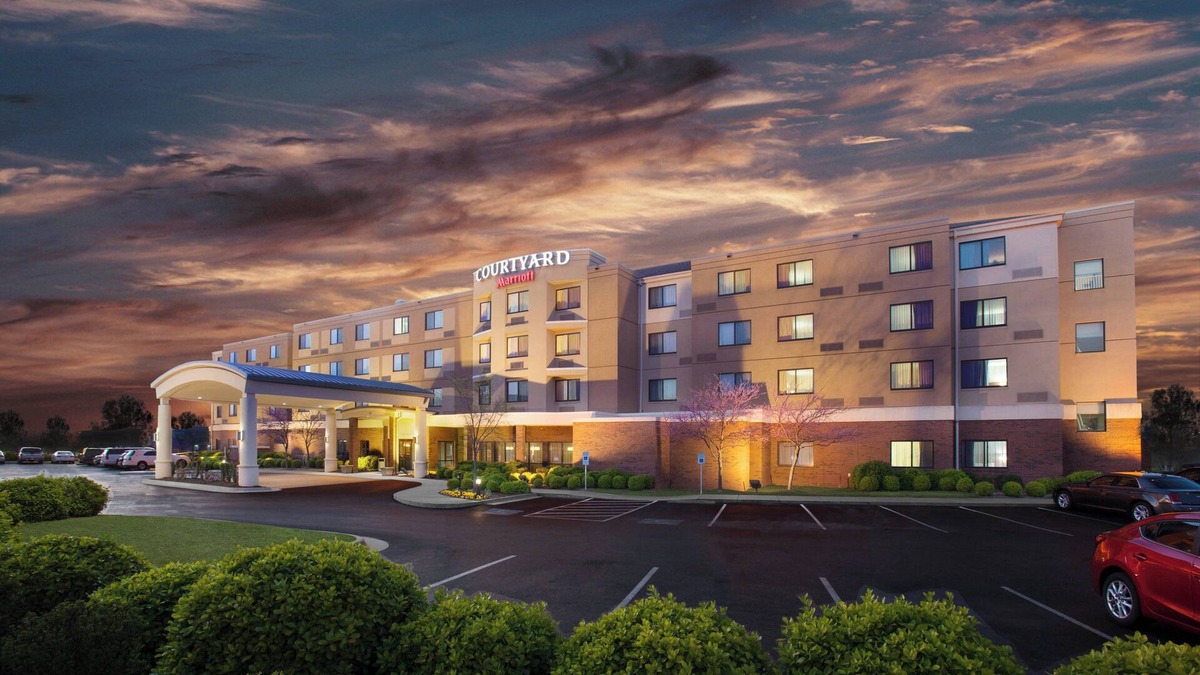Fayetteville Hotel | Courtyard by Marriott Fayetteville