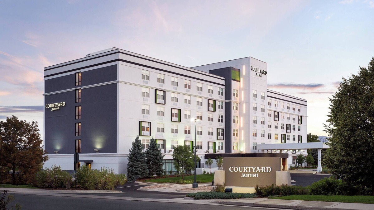 Gateway Hotel | Courtyard Denver Airport at Gateway Park