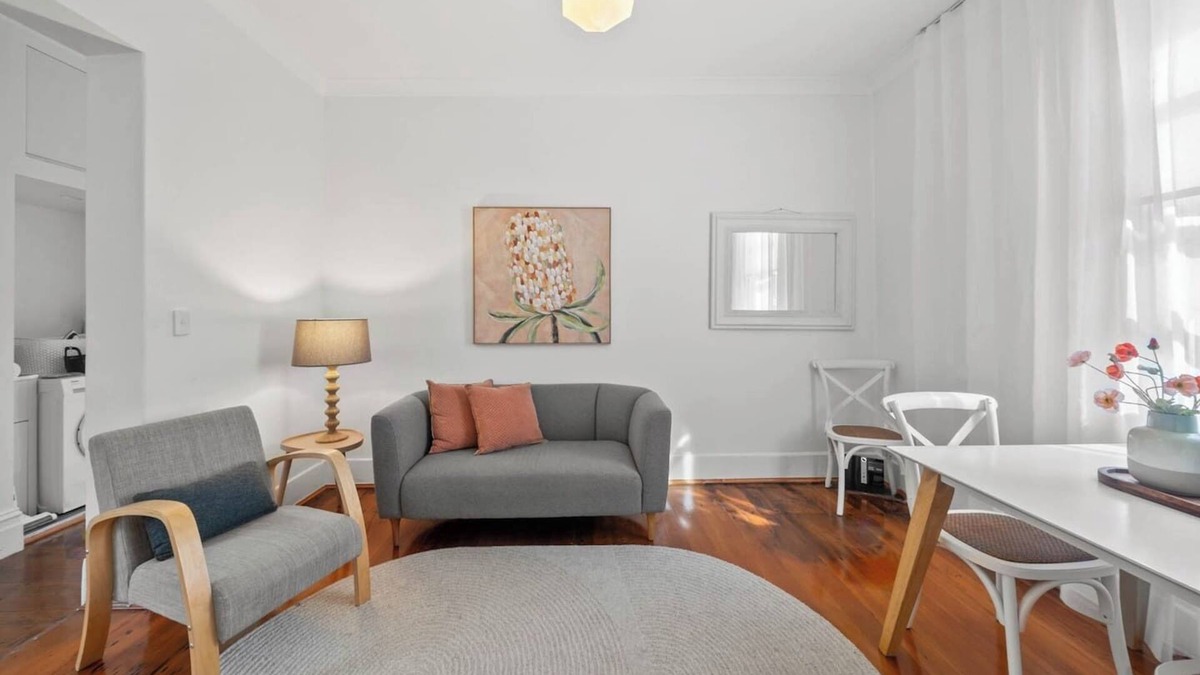 Ashfield Apartment | Courtyard Esperanza Sunny Heritage Chic