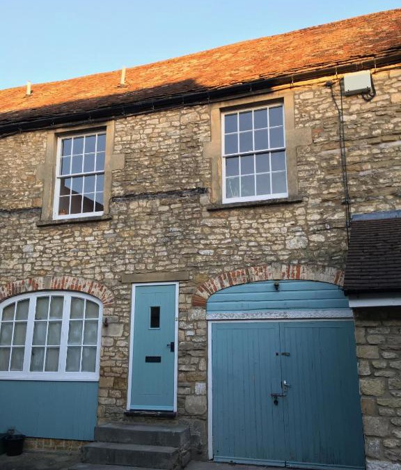 Bruton Apartment | Courtyard house - boutique stay, sleeps 2 - Bruton
