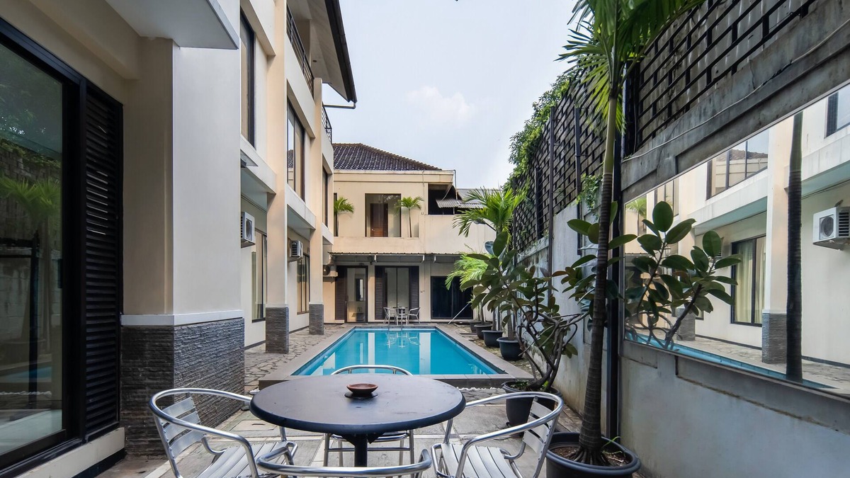 Ragunan Hotel | Cove Arimbi