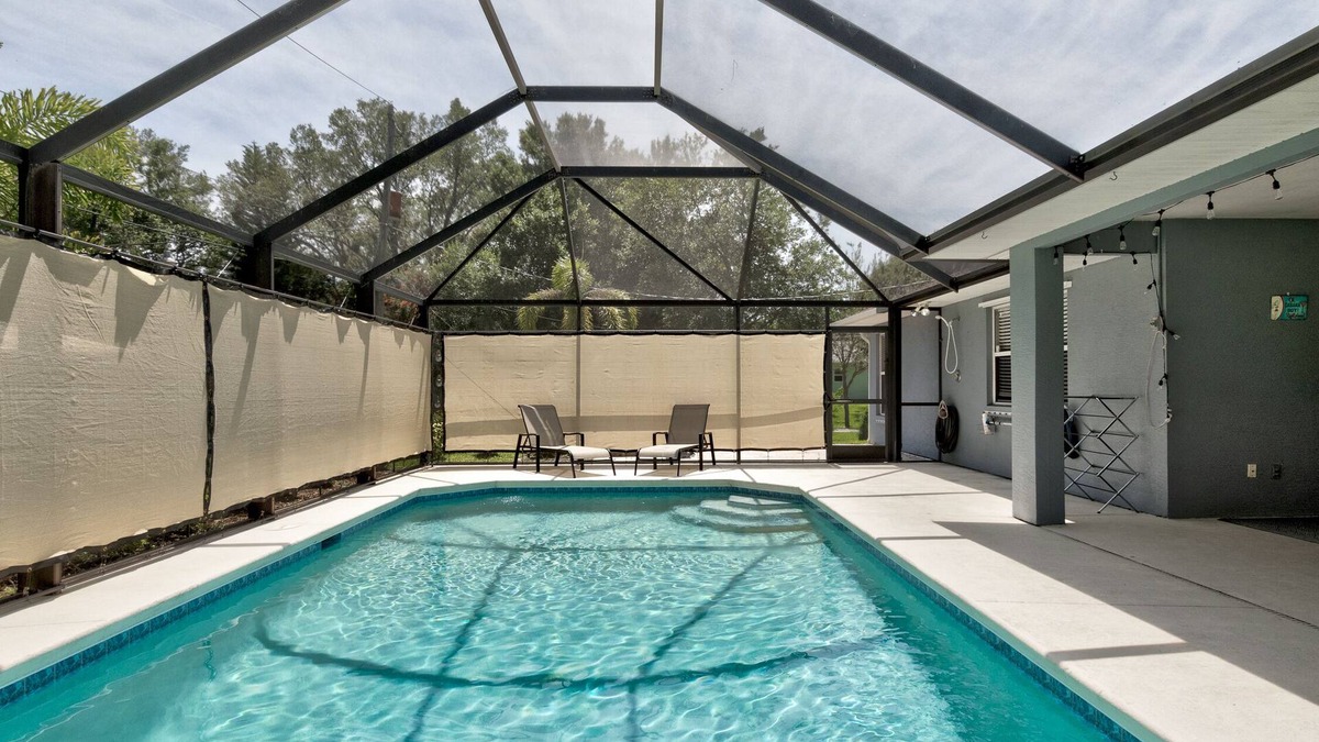 Sebastian Highlands House | 🍹🌞 Cove Paradise! Heated Saltwater Pool, Poolside TV, Near Beaches, Wifi!