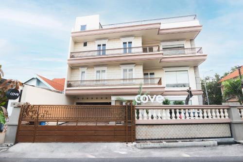 Sedati Hotel | Cove Zeidan House