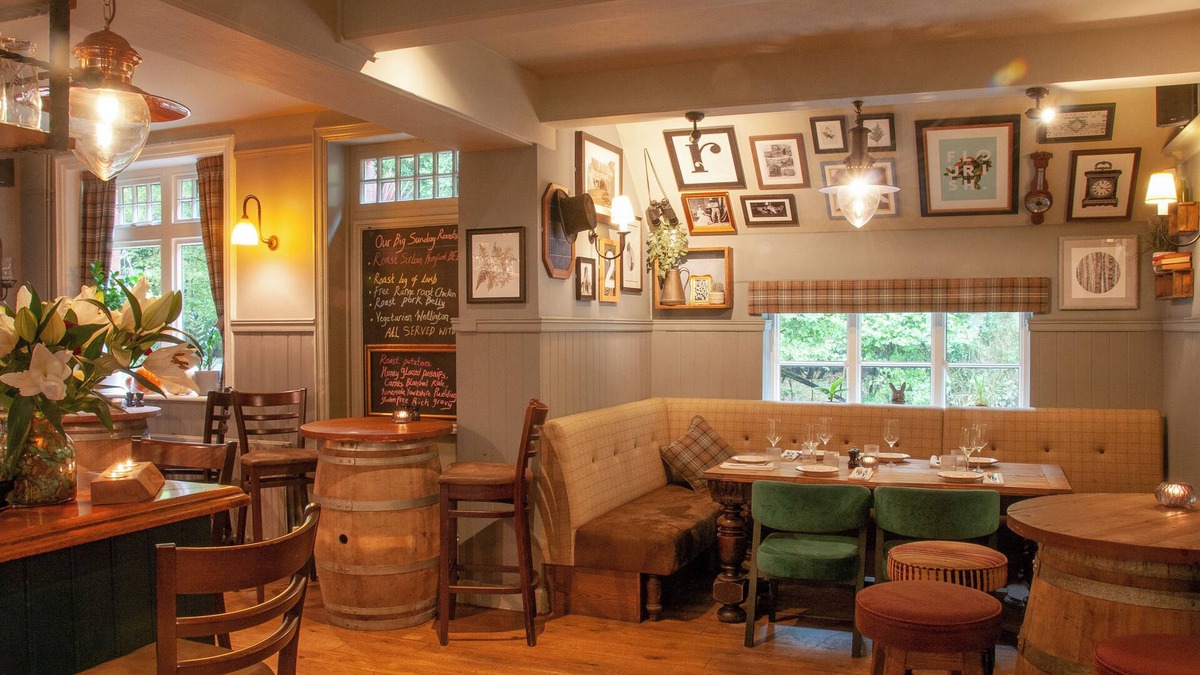 Balcombe Bed & Breakfast | Cowdray Arms