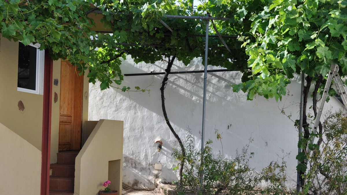 Valsequillo de Gran Canaria Apartment | Cozy studio with WIFI in Valsequillo.