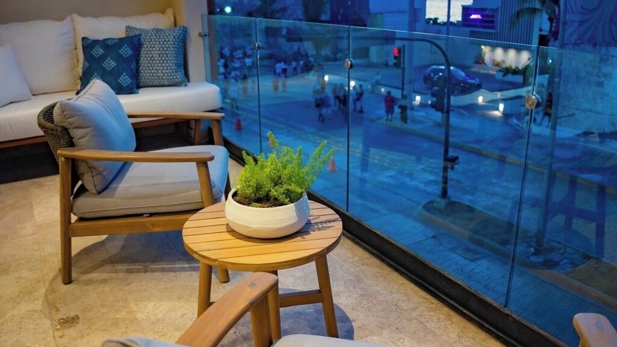Colonia Centro Apartment | Cozumel NEW Siesta Studio: 1BR/Wi-Fi/AC/Noise Proof/With View