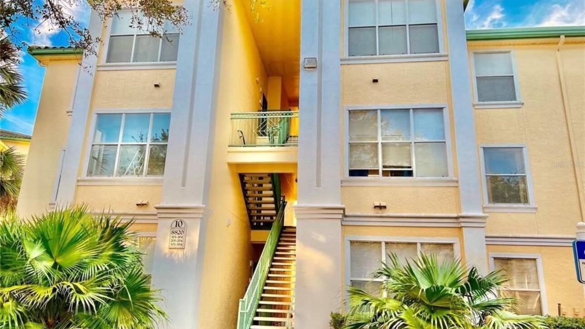 Lindfields Condo | Cozy 1-1 Condo for a Romantic Getaway!