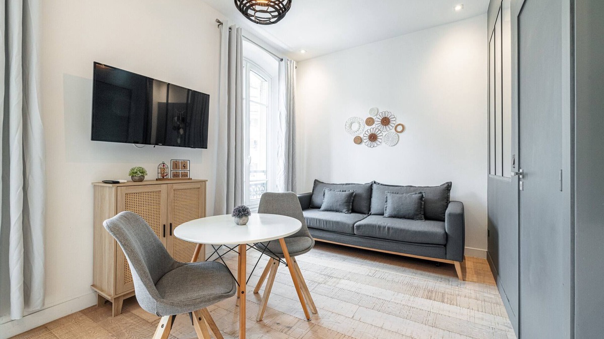 Jean-Medecin Apartment | Cozy 1 Bdr Downtown
