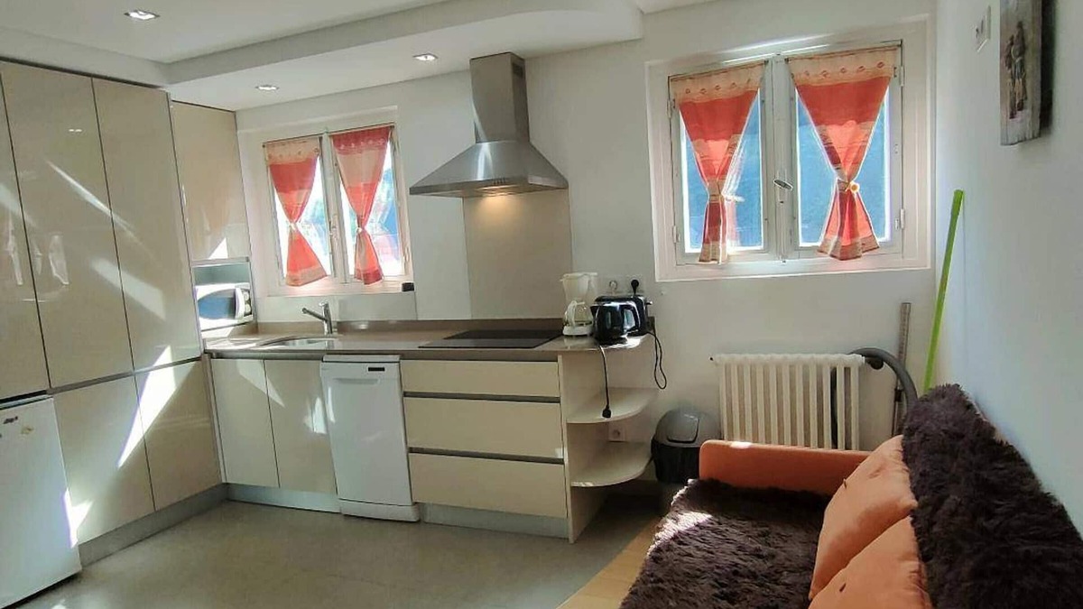 Cauterets Apartment | Cozy 1-Bed Apt in Cauterets | Near Thermal & Ski Lift | Free WiFi