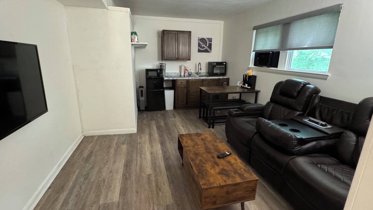 Norfolk - Virginia Beach Apartment | Cozy 1-bedroom apartment in amazing Virginia Beach with WiFi, AC