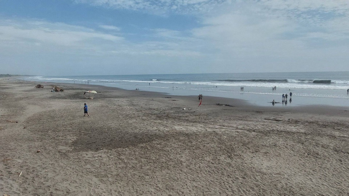 La Libertad Apartment | Cozy 1-bedroom apartment with WiFi, AC, near the beach in charming La Libertad