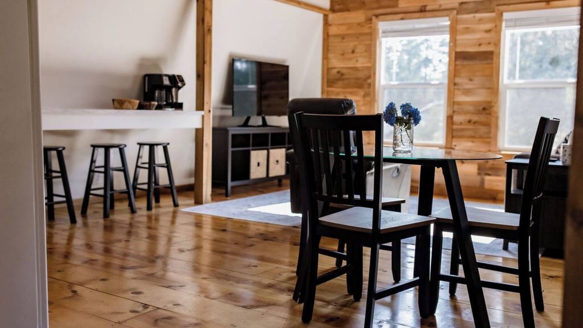 Gresham Apartment | Cozy 1-bedroom apartment with WiFi, AC in serene Gresham