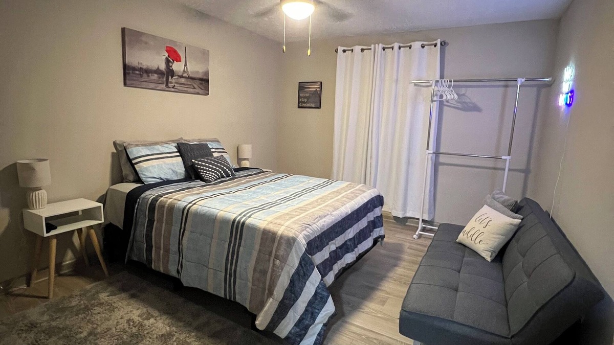 Smyrna Apartment | Cozy 1-bedroom apartment in marvelous Smyrna with AC, WiFi