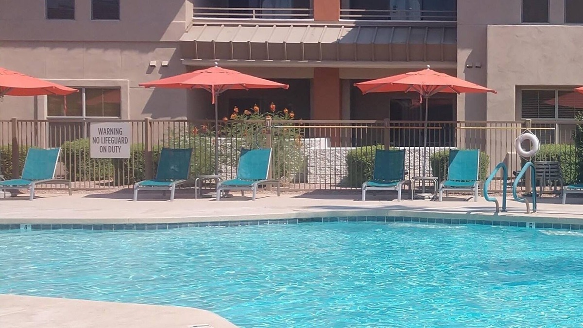 South Scottsdale Condo | Cozy 1-bedroom condo with pool and fitness room in lovely Scottsdale