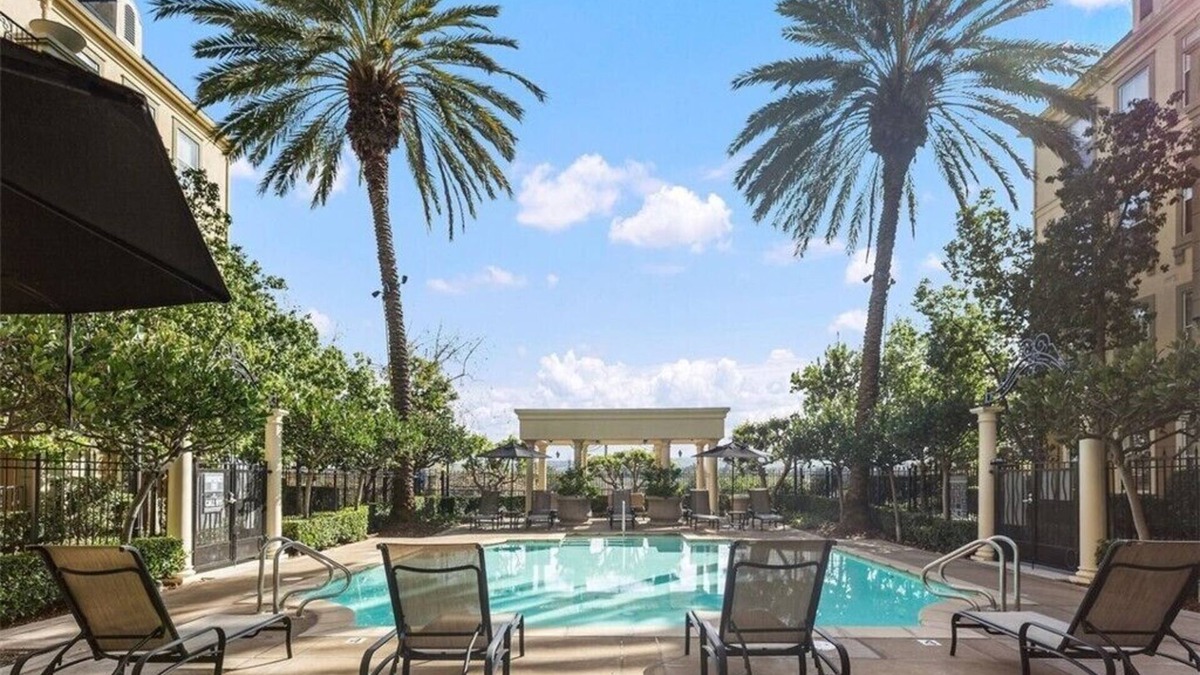 Airport Area Condo | Cozy 1-bedroom condo with view in charming Irvine