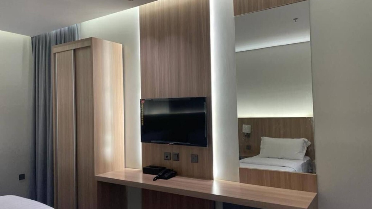 Mecca Hotel | Cozy 1-bedroom hotel with AC, WiFi in charming Makkah