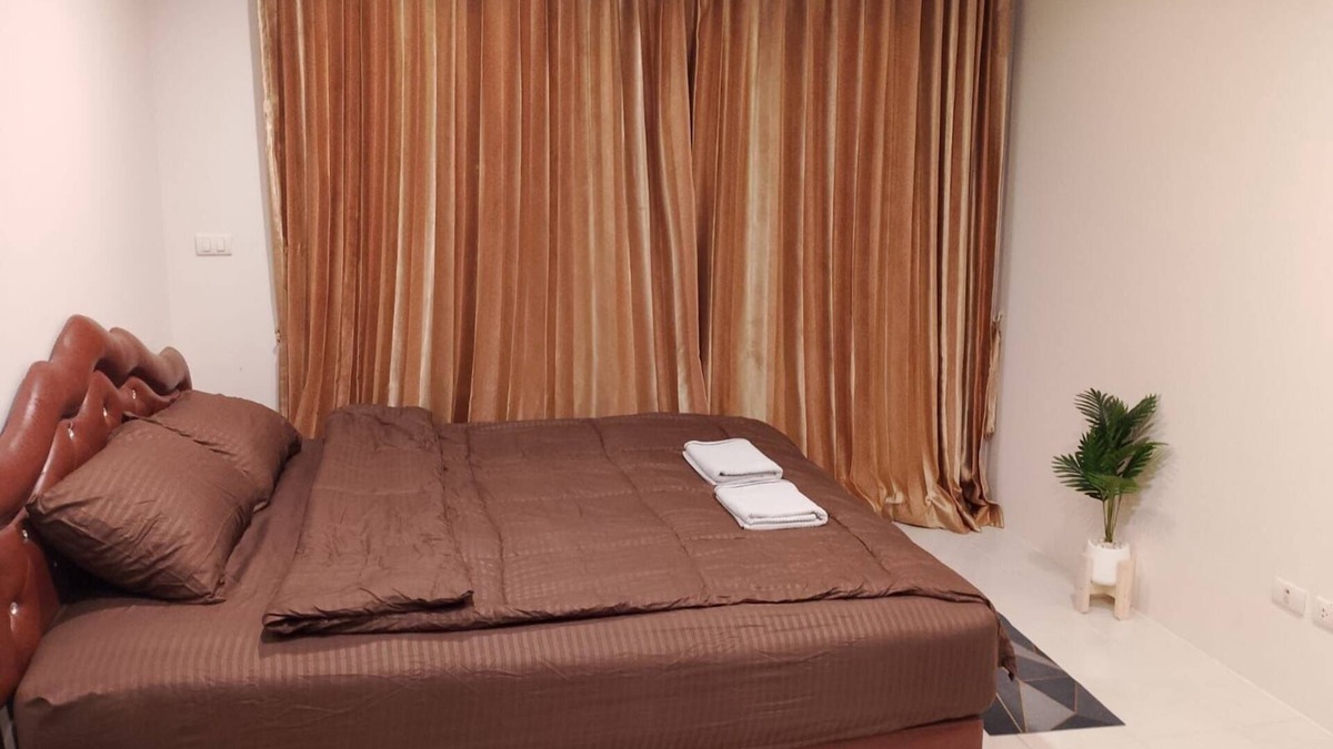Wichit Condo | Cozy 1-bedroom mountain view condo with AC and WiFi in charming Panwa