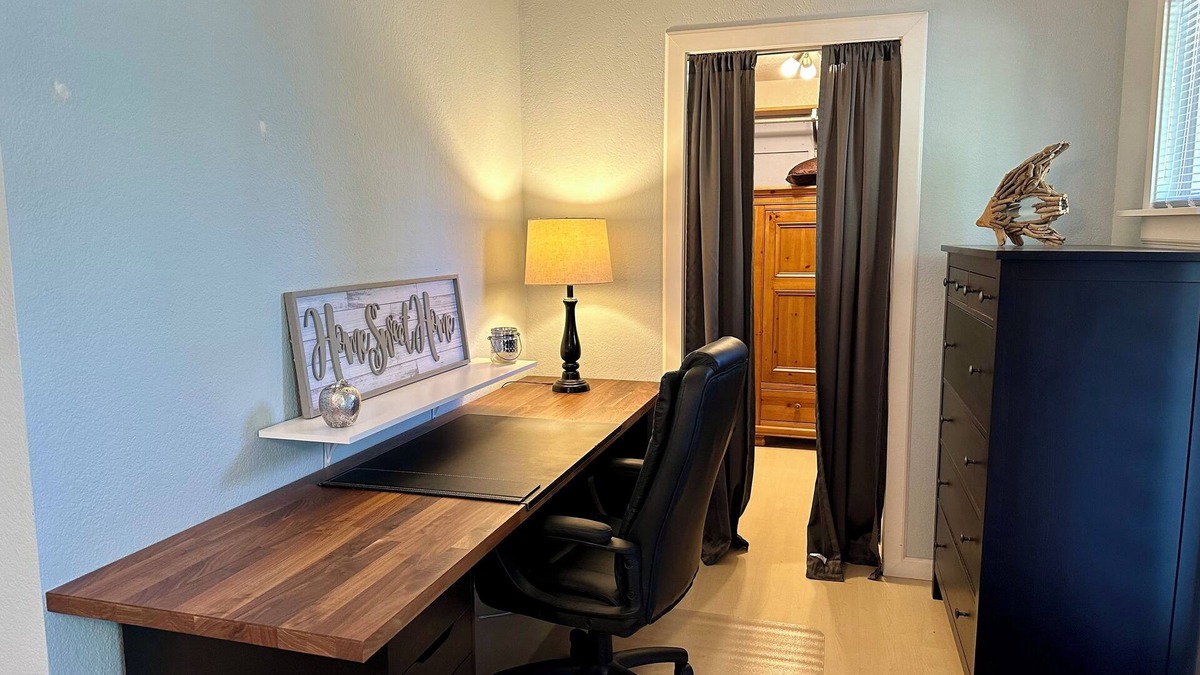 Port Orchard Apartment | Cozy 1-bedroom suite on a small goat farm with full kitchen and living room