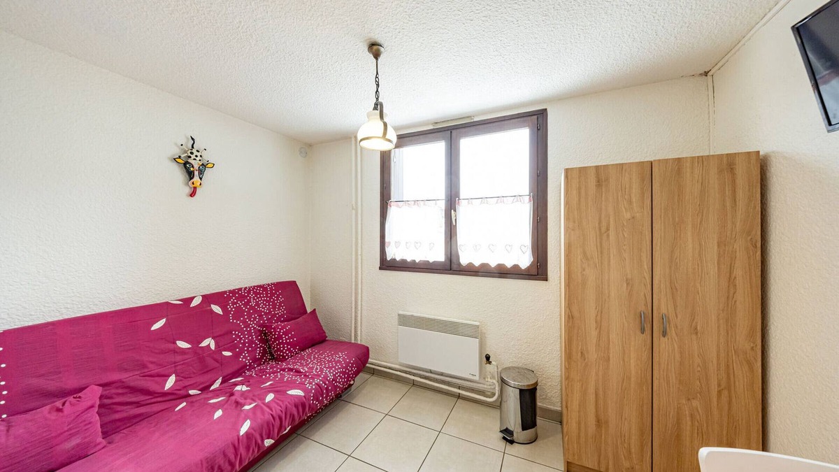 Saint-Francois-Longchamp Apartment | Cozy 16 m² studio for 2 in station center with TV and equipped kitchen