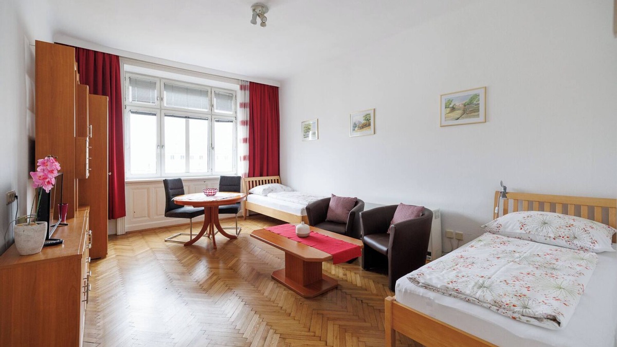 Josefstadt Apartment | Cozy 1-room apartment near AKH, subway station opposite