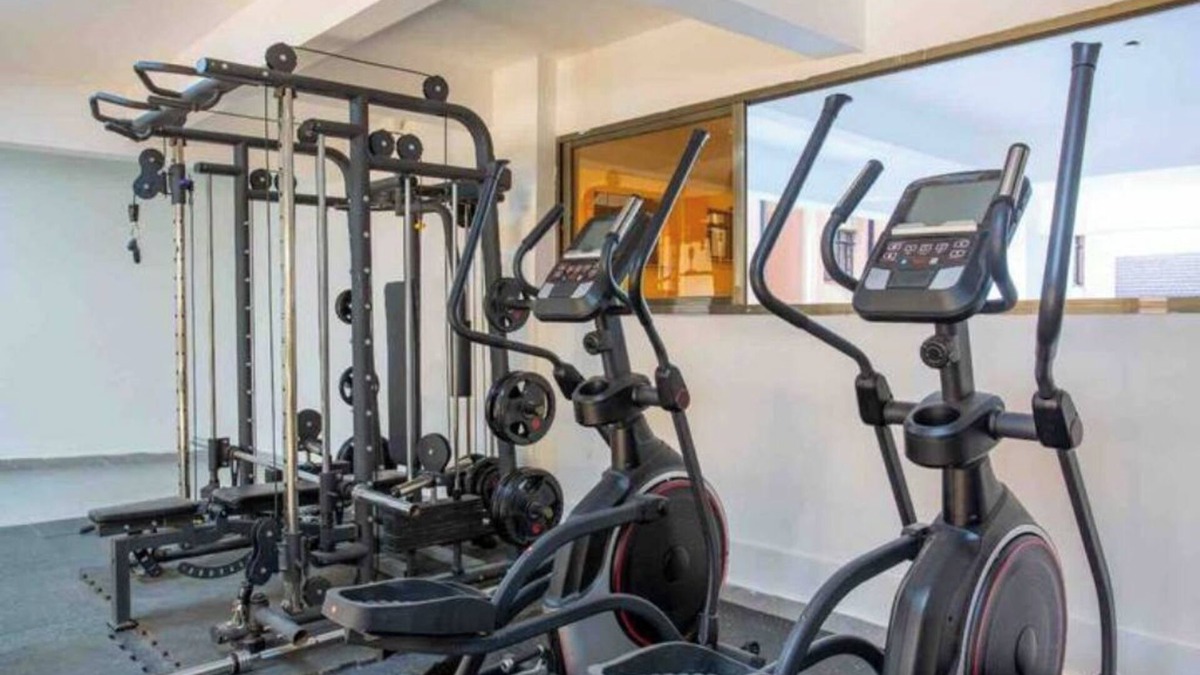 Kilimani Apartment | Cozy 1Bdr with gym and golf simulator ,Yaya center