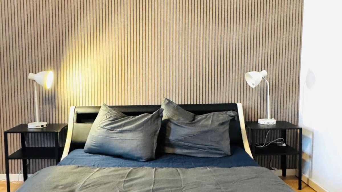 Brigittenau Apartment | Cozy 1BR Apartment for 3P | 15 Min to Augarten