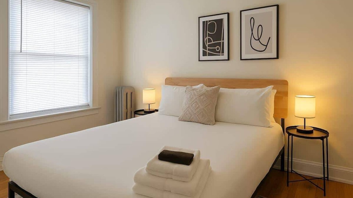 Rogers Park Apartment | Cozy 1BR Apt in Rogers Park