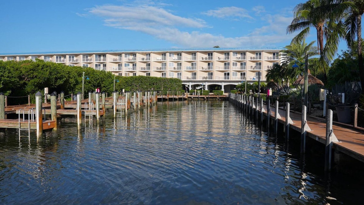 Tavernier Condo | Cozy 1BR in Sanctuary w/Partial Ocean View & Pool