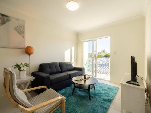 Springwood Apartment | Cozy 1BR Unit in Springwood Great Location Parking