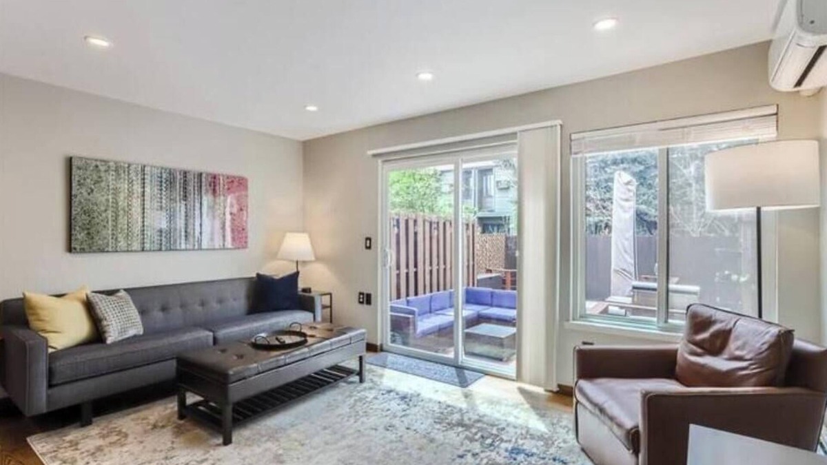 Lower Arapahoe House | Cozy 2 BDR Home in Boulder with Hot Tub