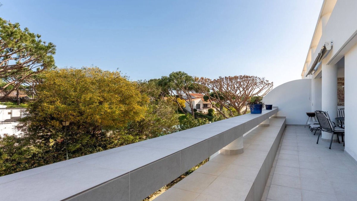 Vale do Lobo Apartment | Cozy 2 BDR W/Balcony in Vale do Lobo by LovelyStay
