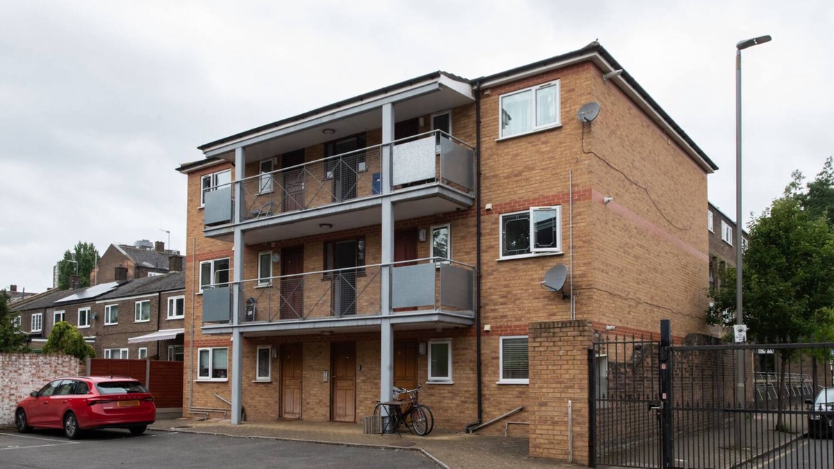 Latchmere Apartment | Cozy 2-Bed