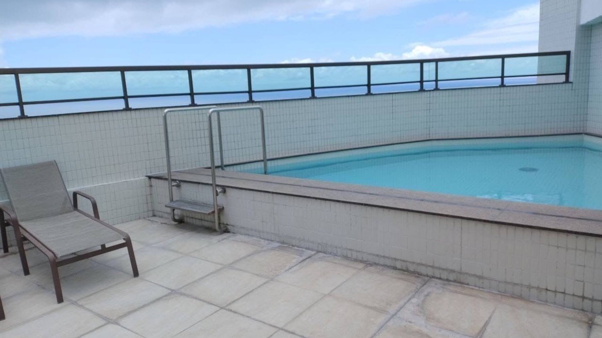 Boa Viagem Apartment | Cozy 2-bedroom apartment with AC and WiFi in lovely Boa Viagem Recife