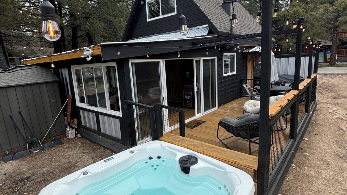 Green Valley Lake Cabin | Cozy 2-bedroom cabin in charming Green Valley Lake with Jacuzzi, AC, EV Charger