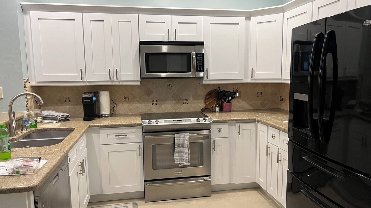 Tropical Cove Condo | Cozy 2 bedroom/2 bath condo near health park - Fort myers great for travel RN