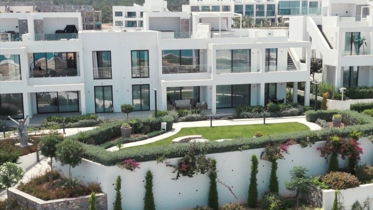 Esentepe House | Cozy 2-bedroom apartment in fabulous Agios Nikolaos with fitness room, WiFi