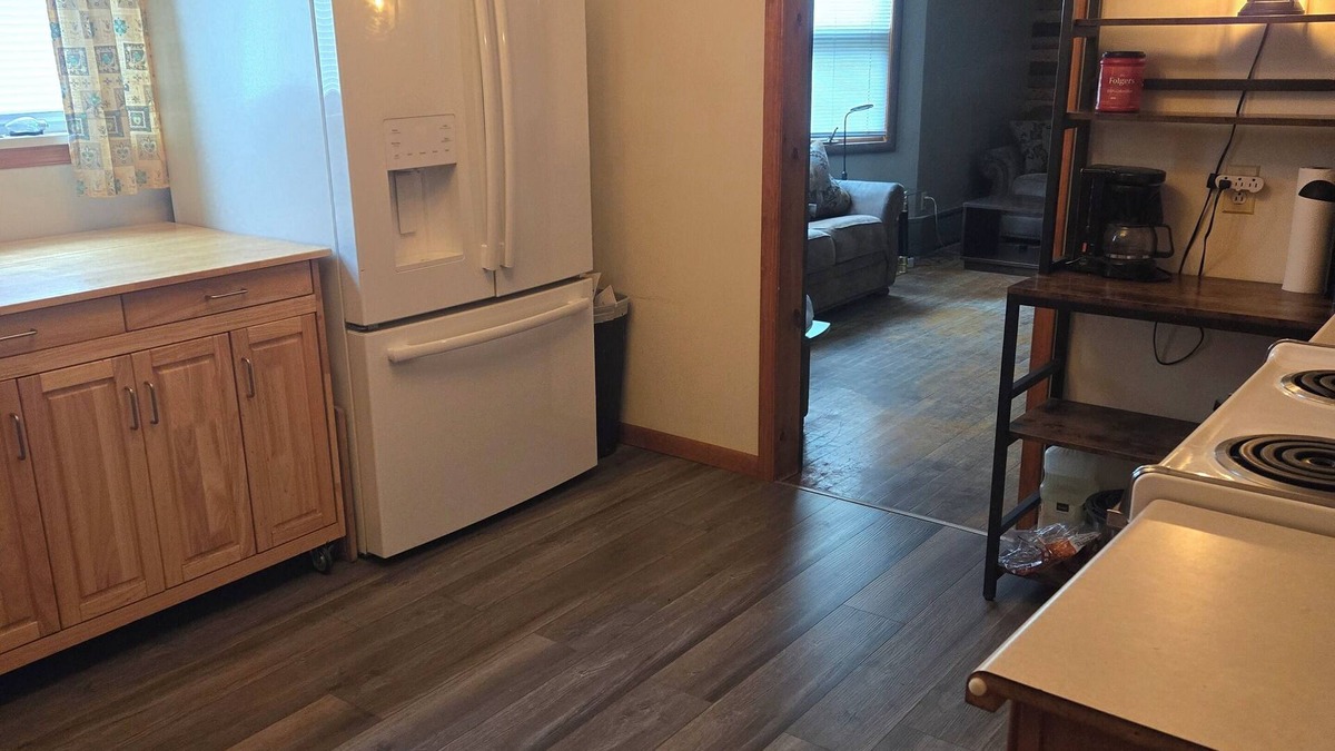 Bessemer Apartment | Cozy 2-bedroom apartment in charming Bessemer with WiFi, AC