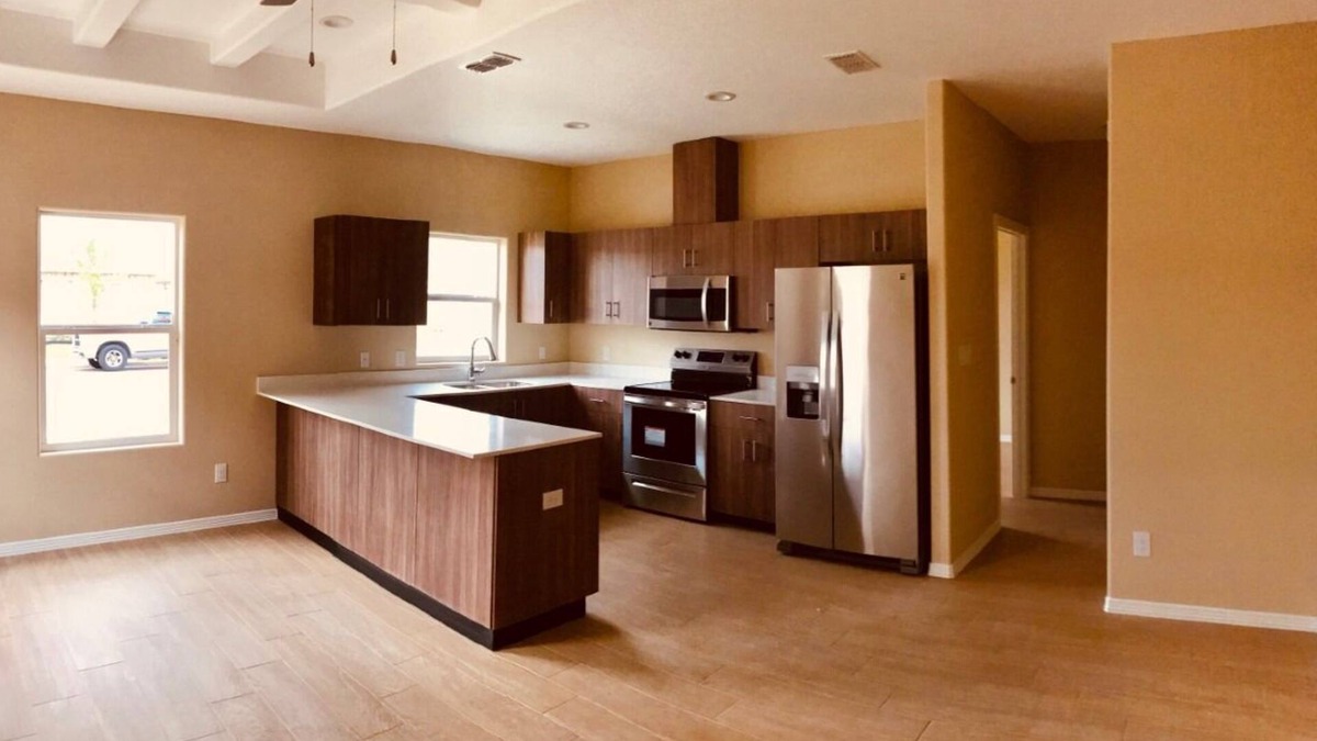Edinburg Apartment | Cozy 2-bedroom apartment with WiFi - Close to Medical Centers- No Cleaning fee