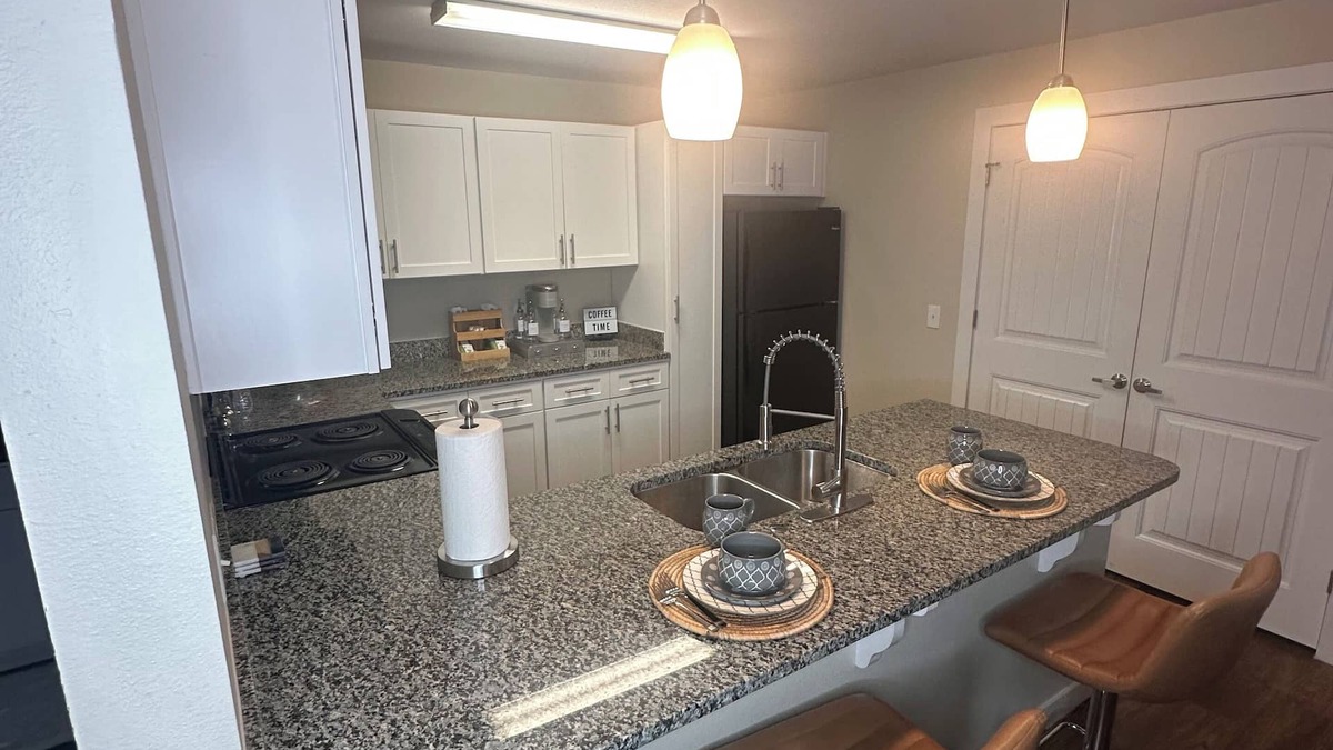 Killeen Apartment | Cozy 2-bedroom apartment in awesome Killeen with AC, fitness room, WiFi