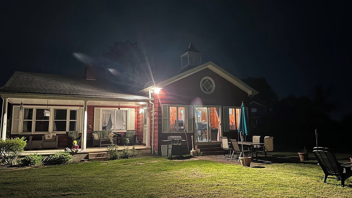 Anchor Bay Harbor House | Cozy 2-bedroom bungalow on Lake St Clair with plenty of room to dock your boat!