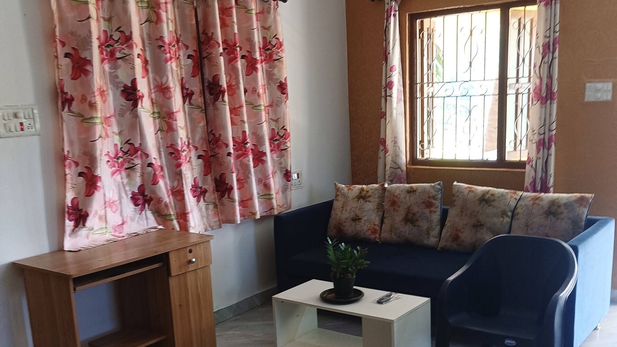 Sangolda House | Cozy 2-bedroom bungalow with WiFi and AC Sangolda North Goa swimming pool