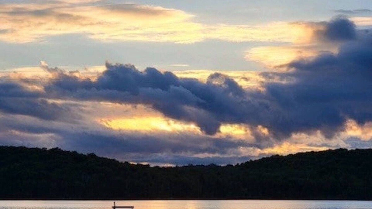 Saranac Lake Cabin | Cozy 2-bedroom cabin with Lake Colby beach access