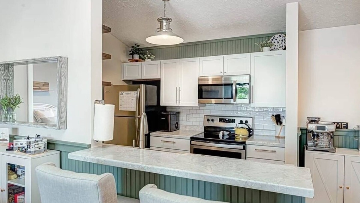 Pike Condo | Cozy 2-bedroom,Close to Indy 500, International Airport, Bolt yard,Colt Stadium